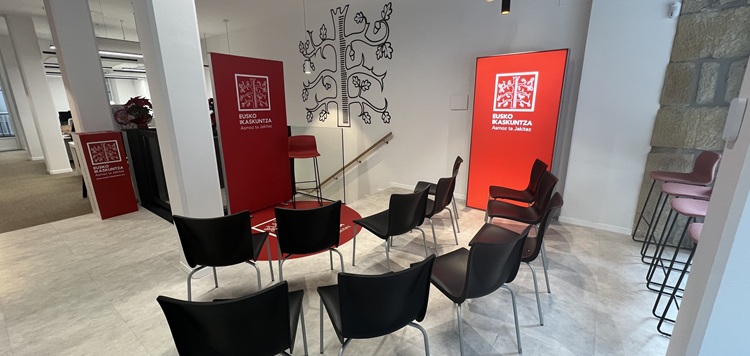 Ikerketa sustatzeko programaren bigarren edizioko saridunen aitortza-ekitaldia