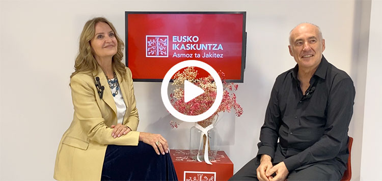 Solasaldiak: Gloria Totoricagüena eta Iñaki Goirizelaia